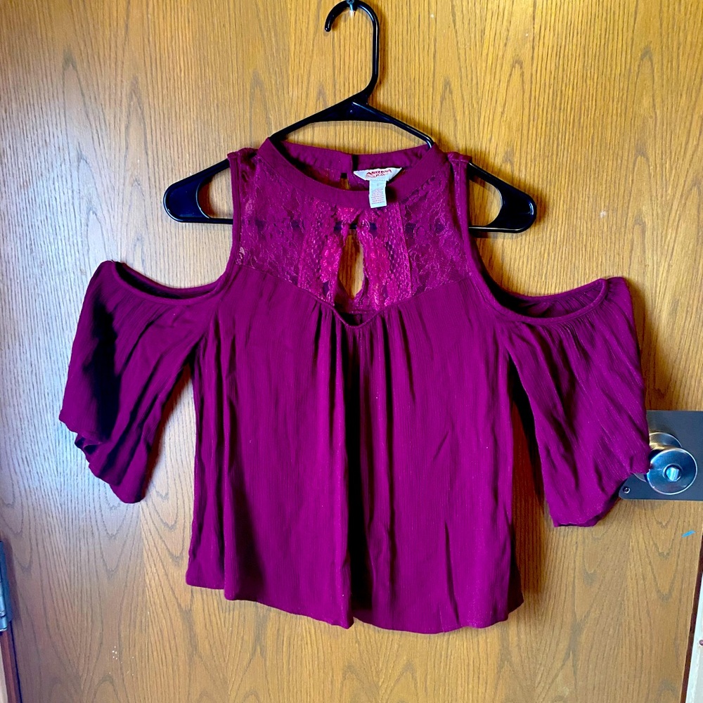 Arizona size small over the shoulder